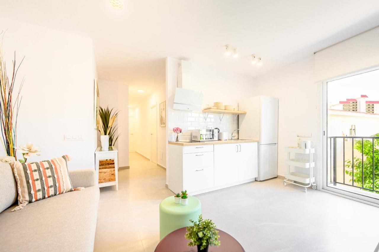 2 Bedroom, New, 1 Min To The Beach, City Center- Picasso By 10Tosea 푸엔히롤라 외부 사진