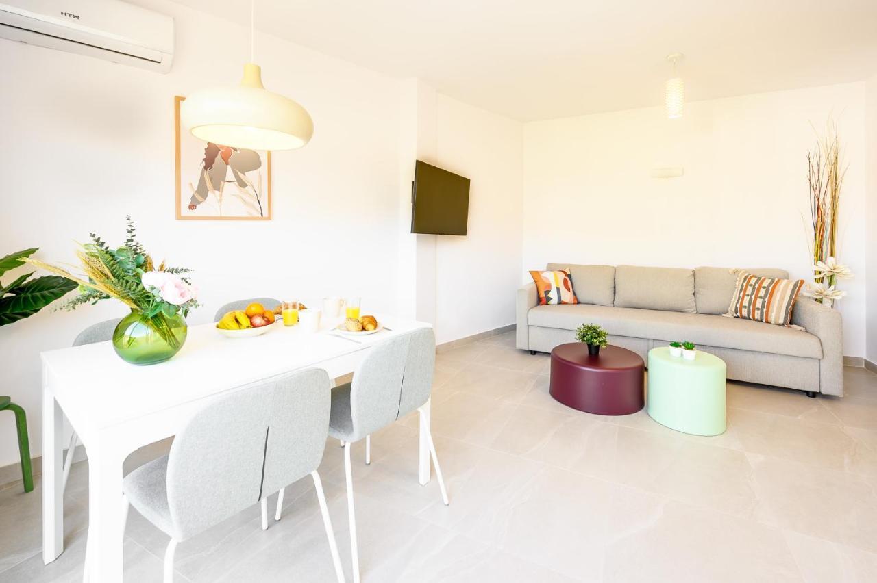 2 Bedroom, New, 1 Min To The Beach, City Center- Picasso By 10Tosea 푸엔히롤라 외부 사진